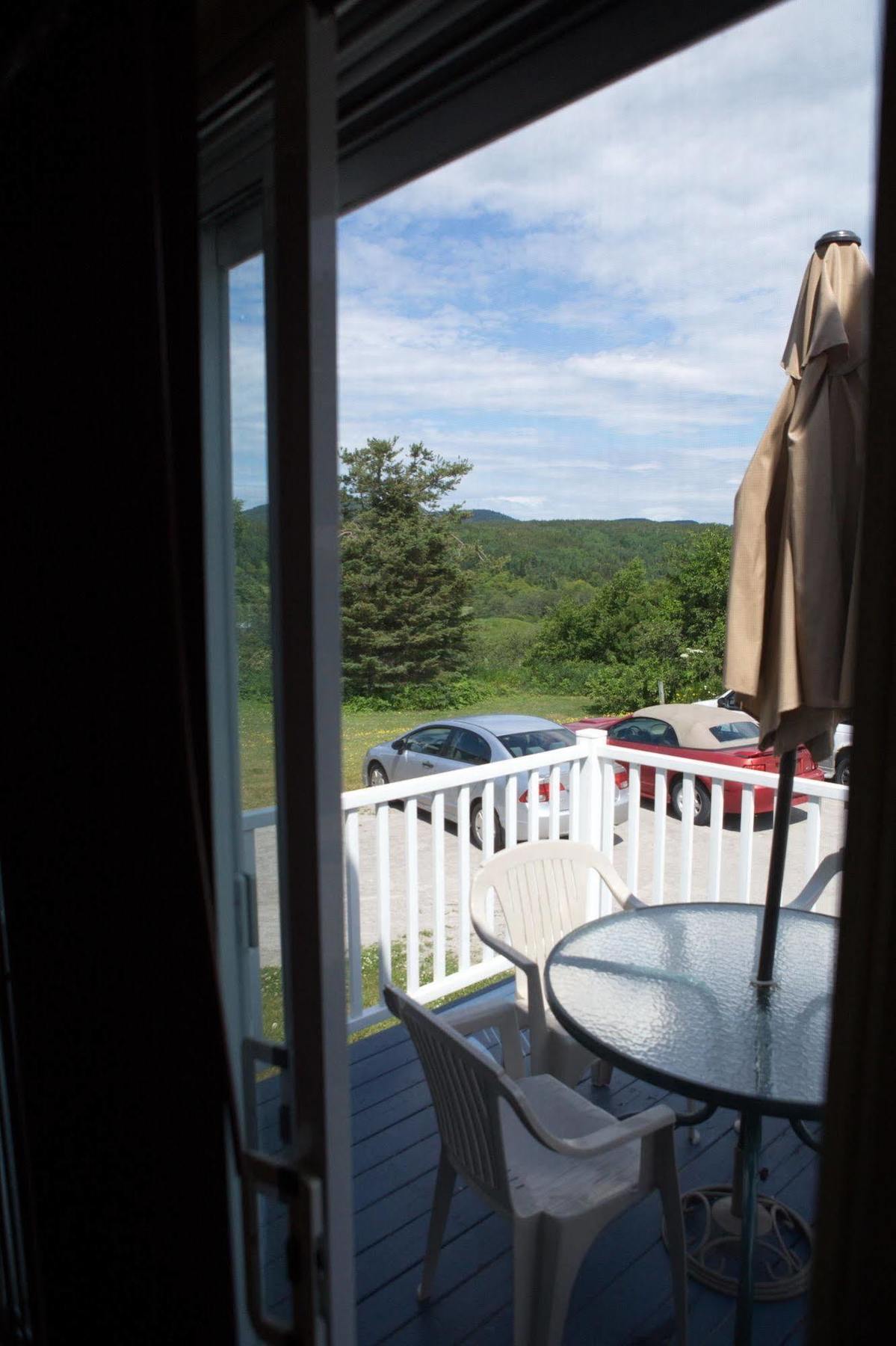 Les Appartements de La Bergeronnette Grandes-Bergeronnes Exterior foto